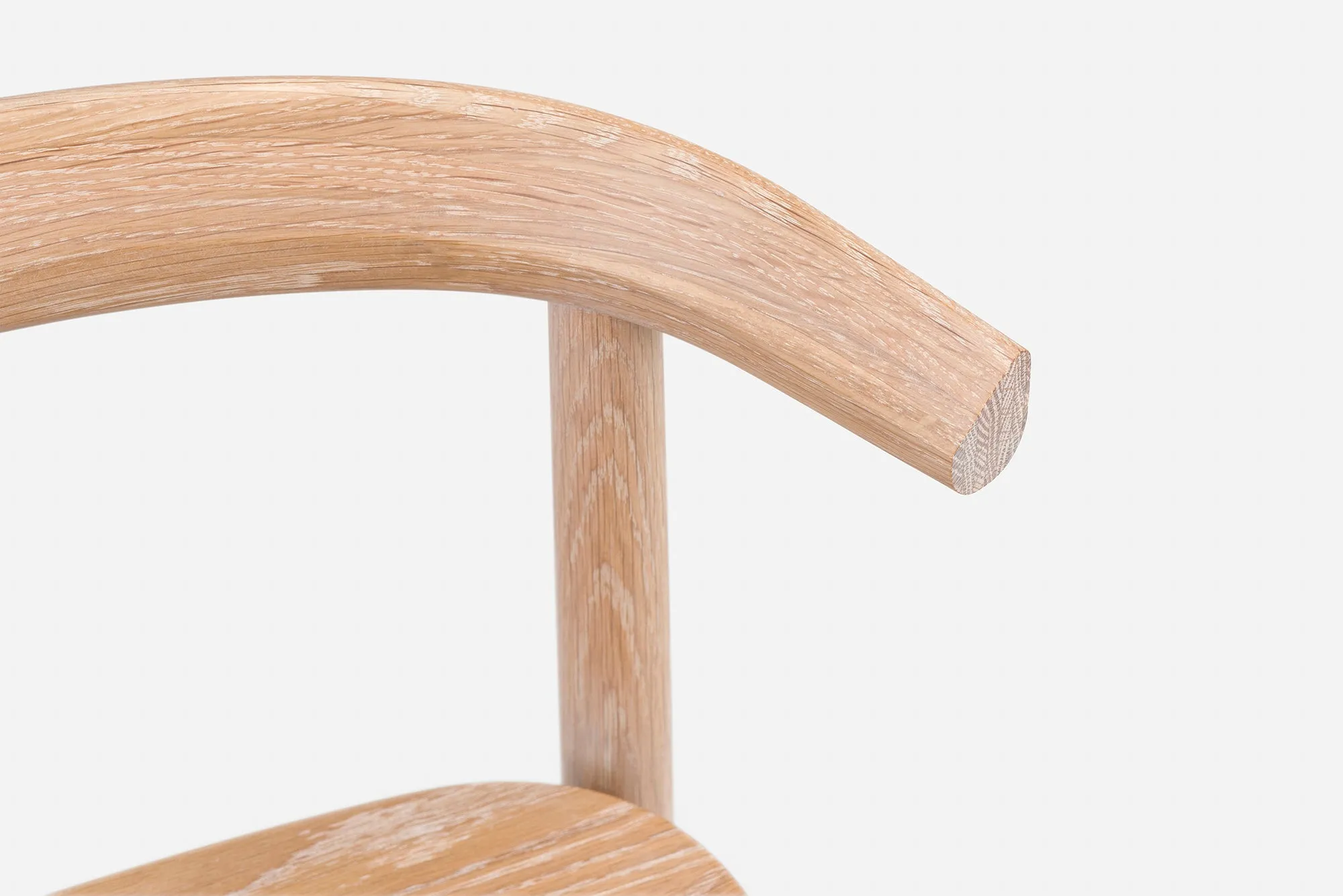 ANDO CHAIR