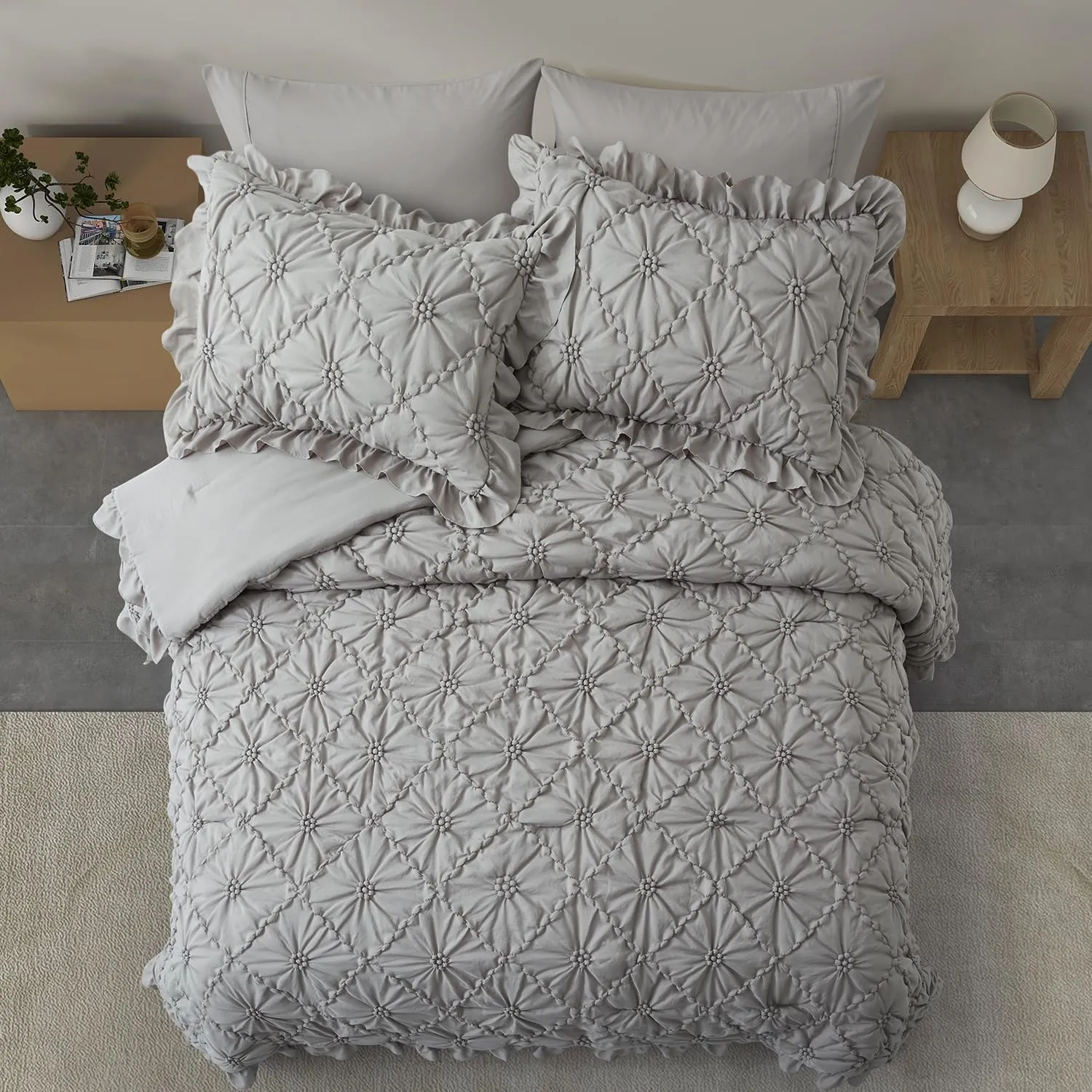 BEDAZZLED Queen Size Comforter Sets,Grey Bedding Comforter Set, 3 Pieces Pinch Pleat Bedding Sets with Comforter and Pillowcases Soft Farmhouse Shabby Chic Comforter for All Season