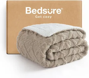 Bedsure Sherpa Fleece Throw Blanket for Couch - Fuzzy Soft Cozy Cable Throw for Women, Thick Warm Blanket for Winter, Beige, 50x60 Inches
