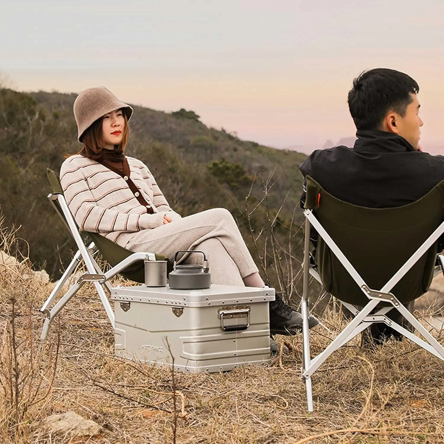 BTZHY Recliner Chair,Foldable Moon Chair with Backrest,Portable Fishing Chair,Outdoor Camping Seat,Aluminum Alloy Bracket,Green,Yellow,for Beach,Lawn,Picnic,Hiking.