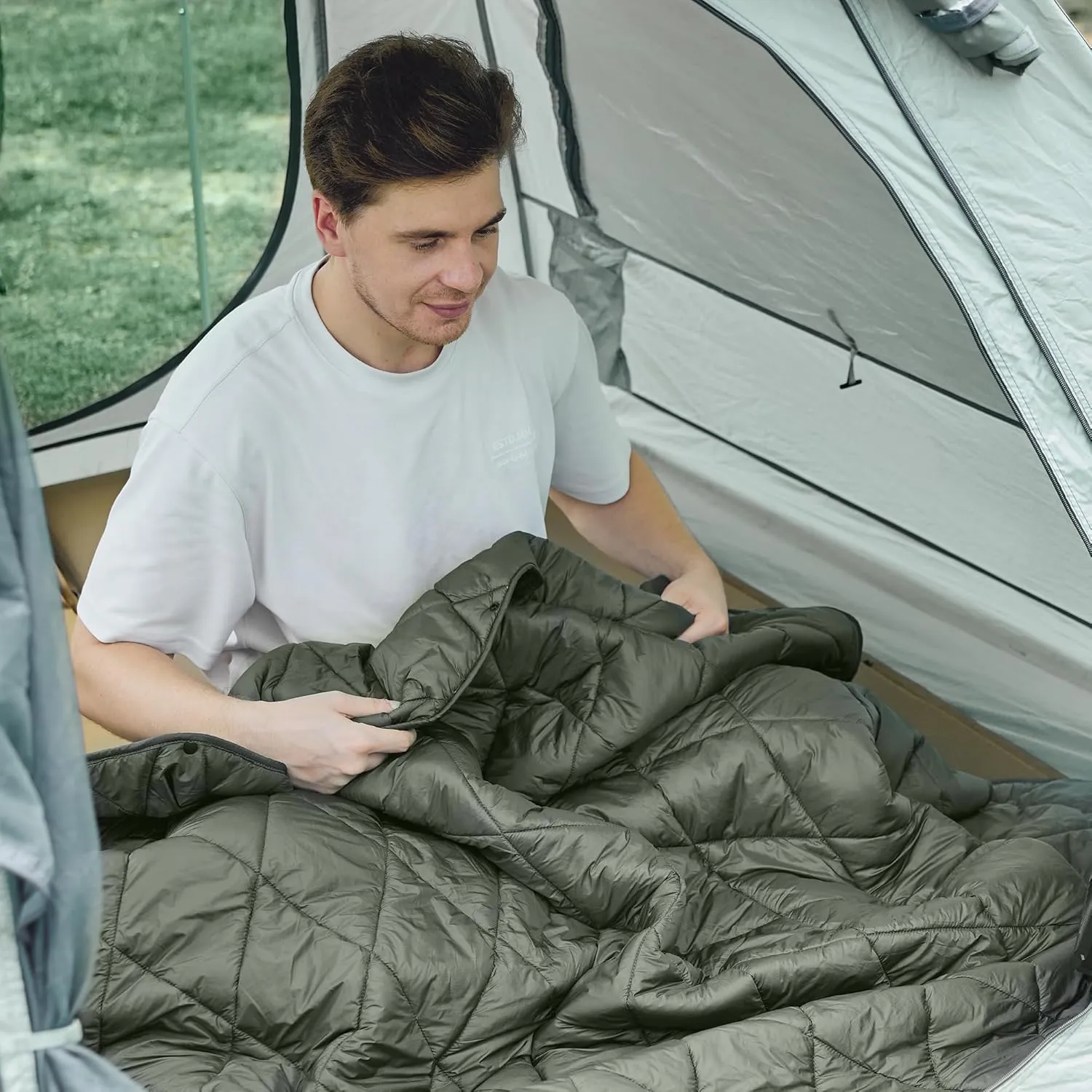 Camping Blanket - Puffy, Packable, Ultra Warm and Lightweight with Snap Button Backpacking Quilt, for Sleeping, Outdoors, Travel, and Indoor Use - Olive Green