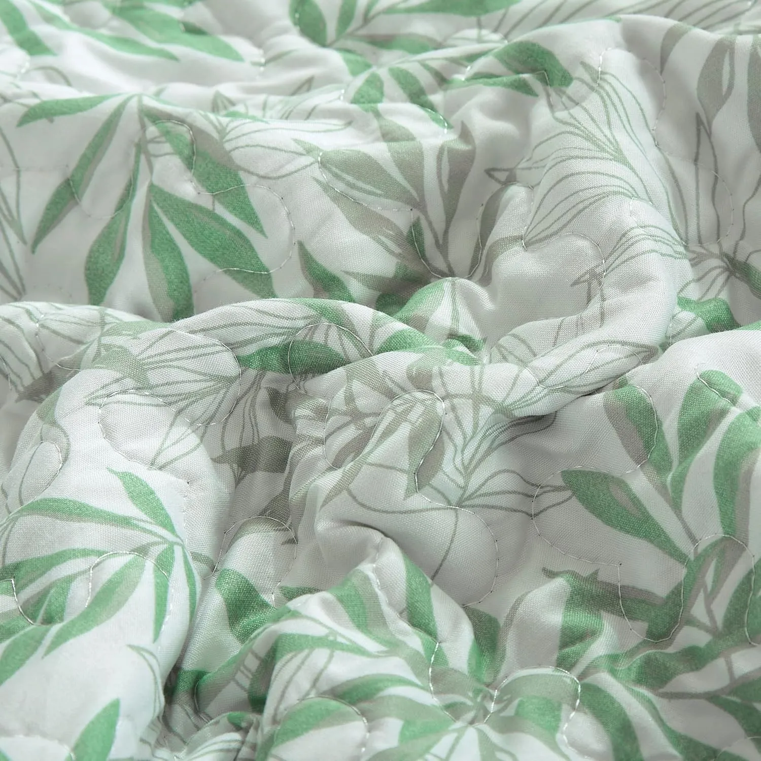 Chezmoi Collection Elder 3-Piece Floral Leaves Quilt Set Queen - Green White Leaves Printed Microfiber Lightweight Bedspread Set for All Season