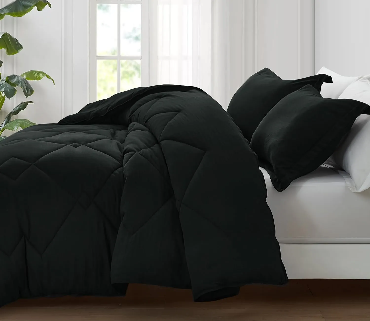 Chezmoi Collection Logan Black Comforter Set King Size 3-Piece Soft Lightweight Stone-Washed Microfiber Comforter Set for All Season (1 Comforter 104x92, 2 Shams)