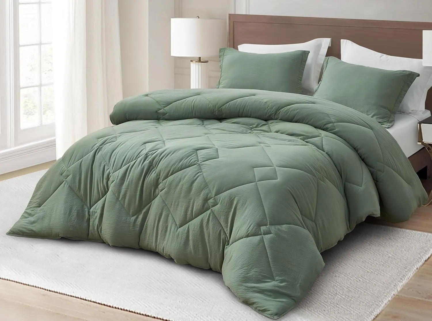 Chezmoi Collection Logan Sage Green Comforter Set Queen Size 3-Piece Soft Lightweight Stone-Washed Microfiber Comforter Set for All Season (1 Comforter 90x92, 2 Shams)