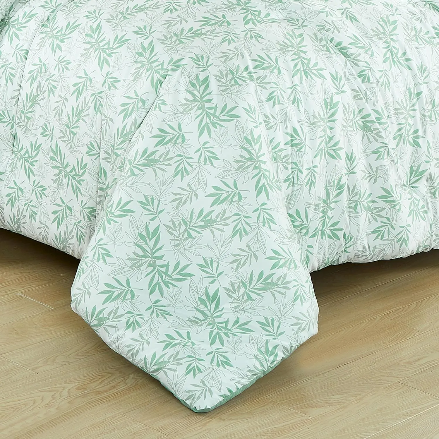 Chezmoi Collection Venus 3-Piece Floral Leaves Comforter Set Queen - Green White Leaves Printed Microfiber Lightweight Bedding Set for All Season