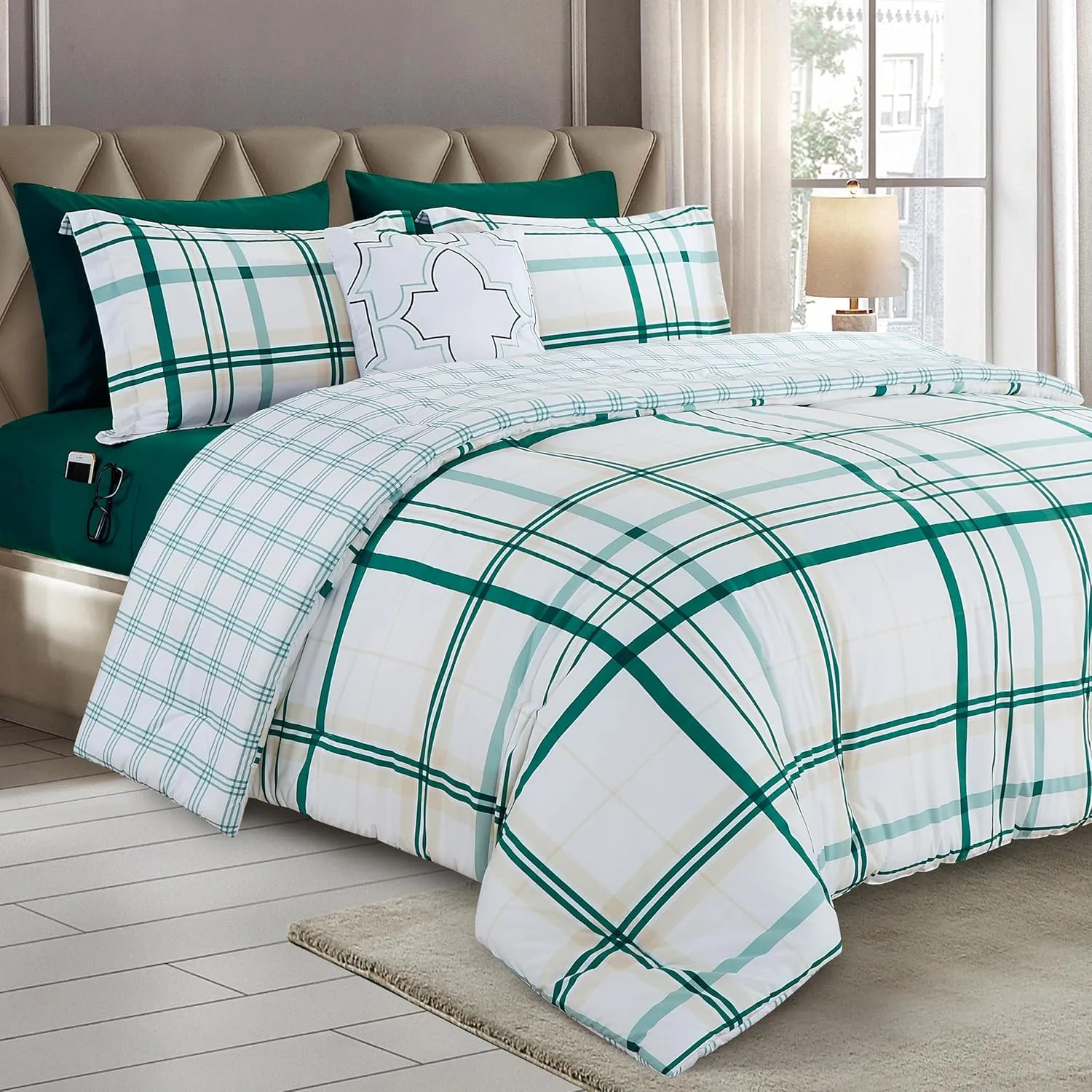 Elegant Comfort 8-Piece Lodge Plaid Reversible Comforter Set - All Season Bed in a Bag, 4-Piece Sheet Set Featuring Smart Pockets, Matching Shams and Decorative Pillow, Full/Queen, Emerald Green