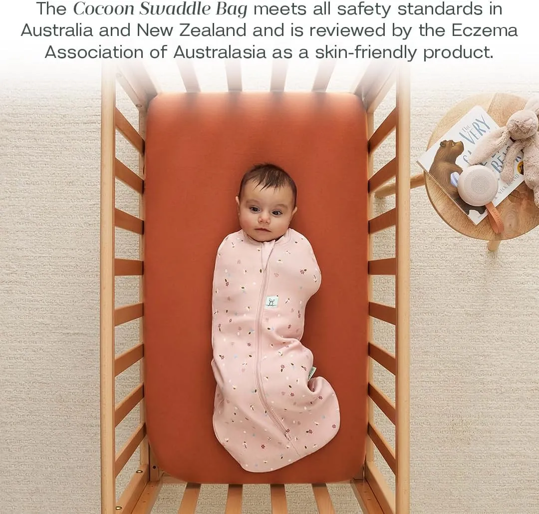 ergoPouch 0.2 TOG Cocoon Baby Sleep Sack 0-3 Months, Swaddle Sleeping Bag, Temperature Control Wearable Blanket (Daisies)