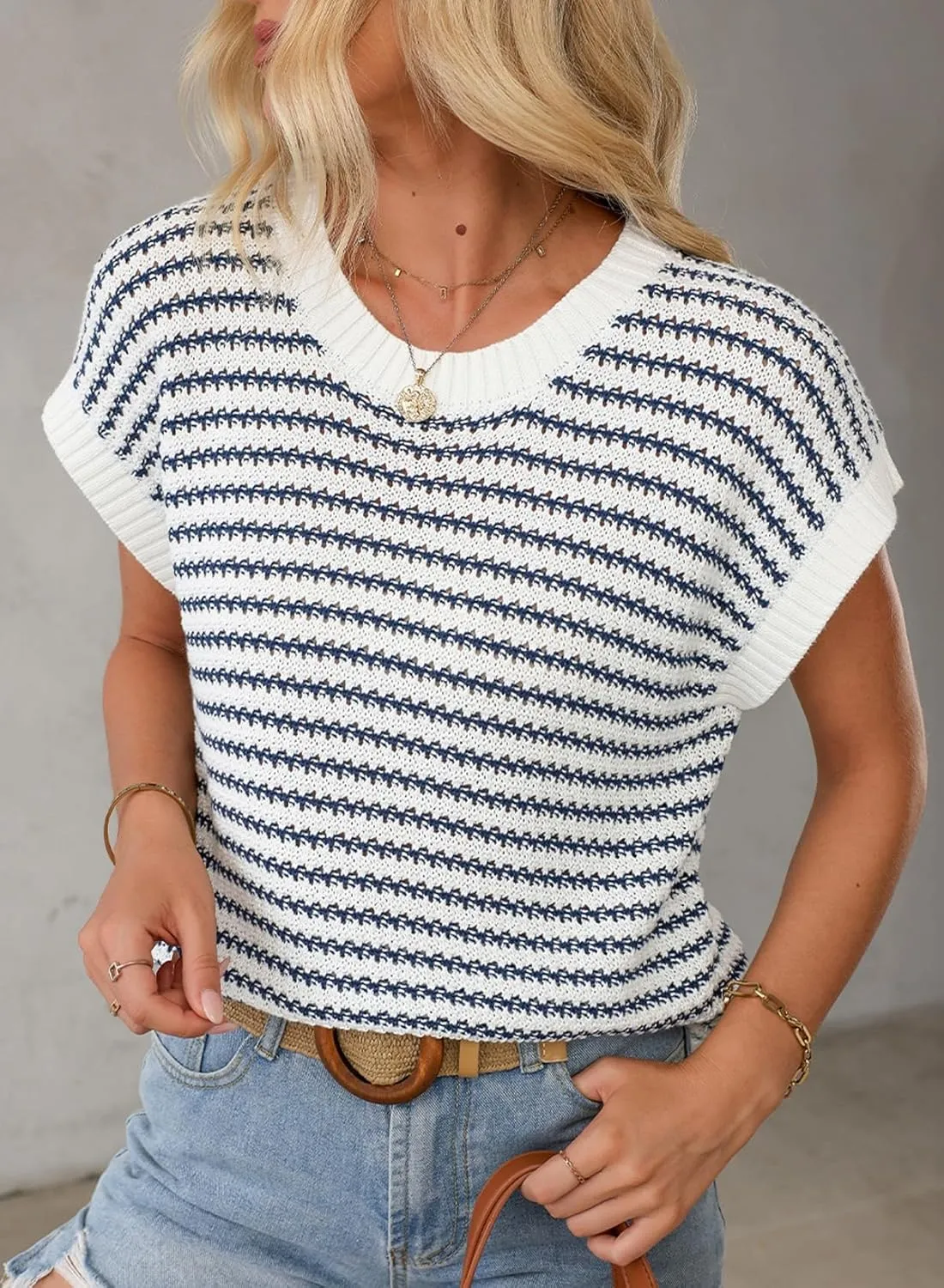 EVALESS Women's Sweater Vest Striped Pullover Tank Top Round Neck Cap Sleeve Lightweight 2025 Summer Casual Clothes