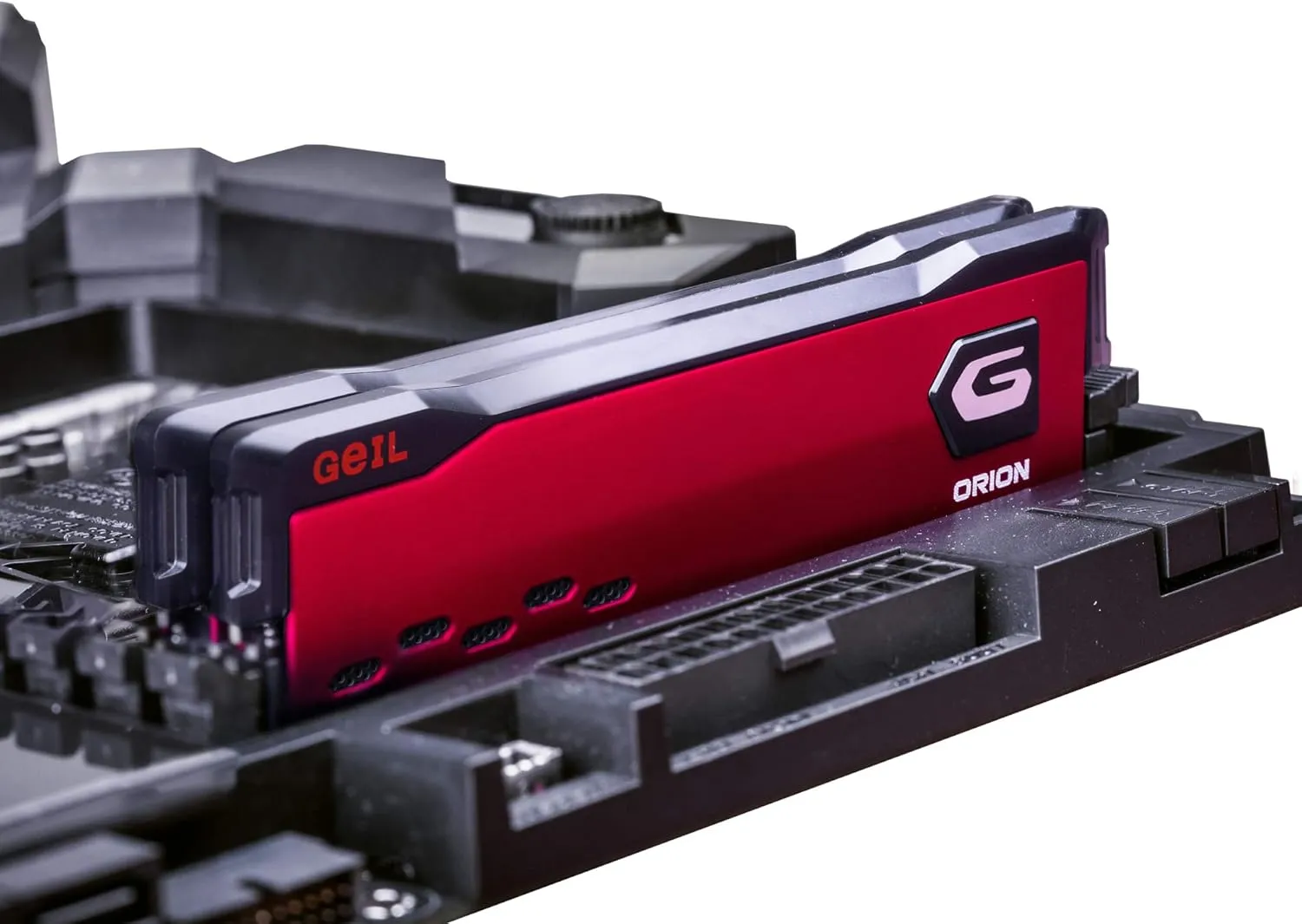 GeIL Orion DDR4 RAM, 32GB (16GBx2) 3600MHz 1.35V XMP2.0, Intel/AMD Compatible, Long DIMM High Speed Desktop Memory, Hardcore Immersive Gaming/Multimedia Content Creation/Quality Live Streaming