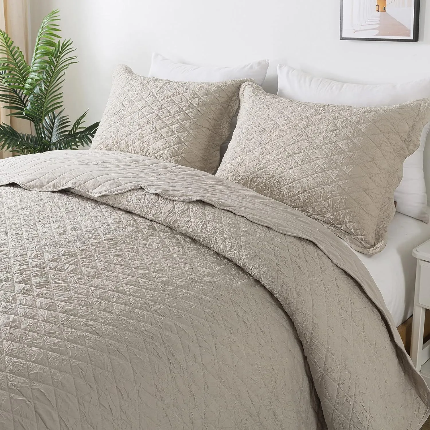 HoneiLife Queen Quilt Bedding Set - 3 Pieces Washed Microfiber Quilt Sets Lightweight Bedspreads Ultra Soft Coverlets Retro Bed Cover Crinkled Bedding Set All Season Quilts-Sandy