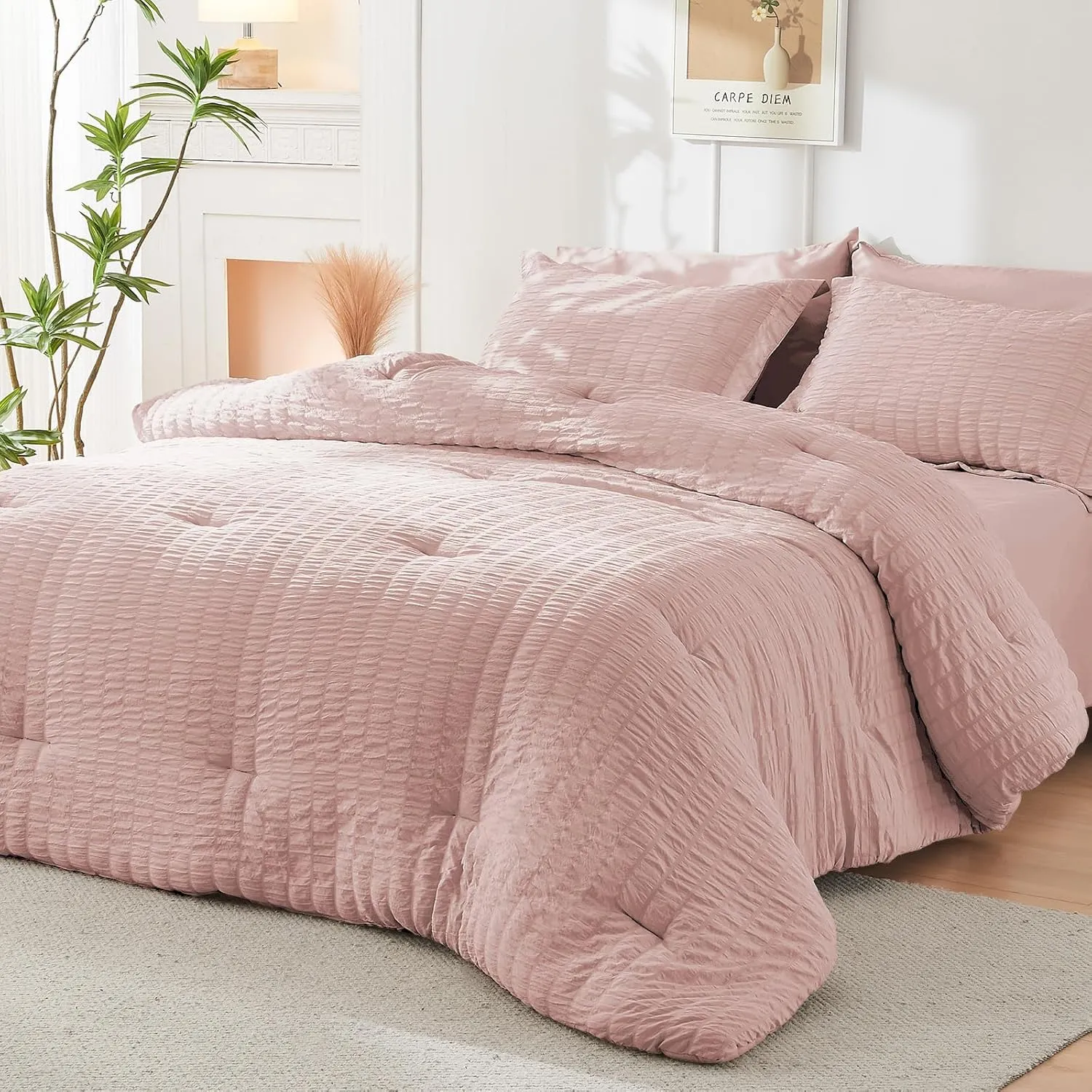 HYMOKEGE Rose Gold Queen Comforter Set Seersucker 7 Pieces, All Season Luxury Bed in a Bag for Bedroom, Bedding Set with Comforters, Sheets, Pillowcases & Shams