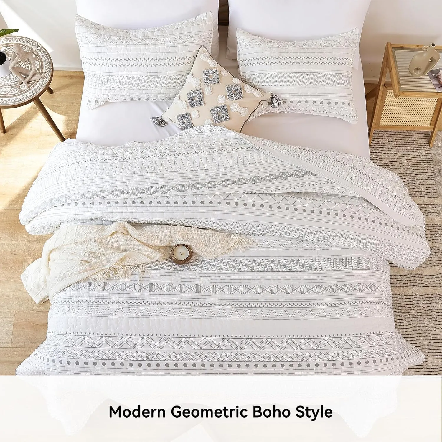 JANZAA Quilt Bedding Set Boho for All Season, 3 PCS Bedspreads Queen Size with Grey Geometry Pattern On White (Two Pillow Cases)