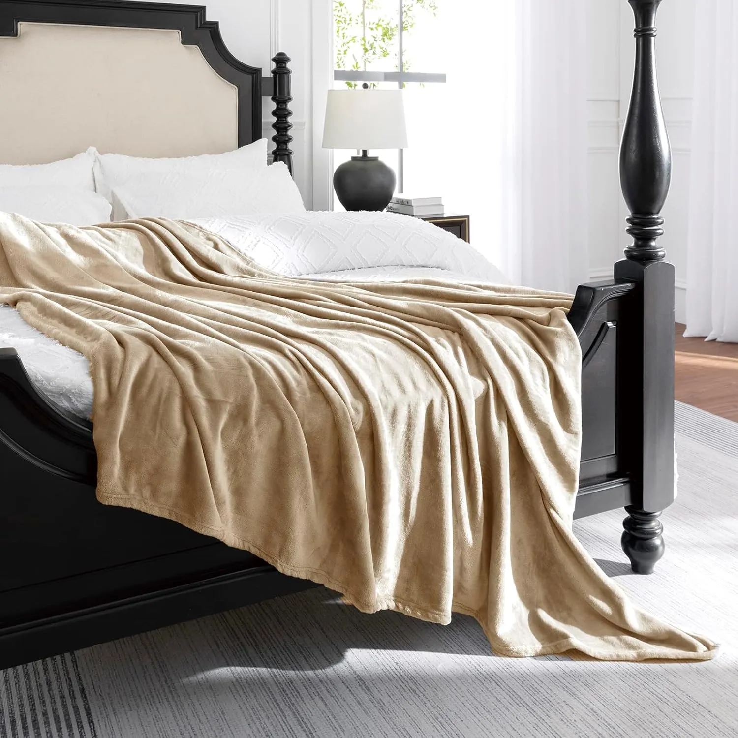 JIAHANNHA Flannel Fleece Blanket Throw Size(50 by 60 Inches),Beige Throw Blanket for Couch Sofa Bed 280GSM,Super Soft Plush Cozy and Lightweight Warm Bed Blanket for All Season