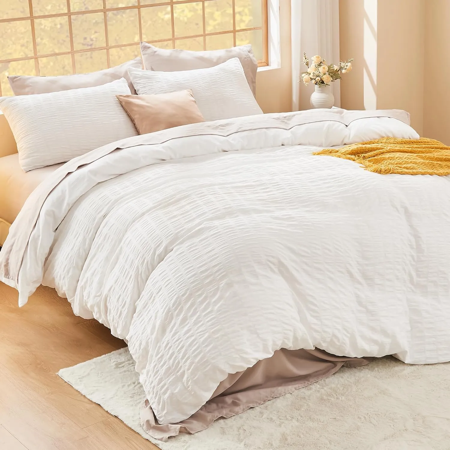 Litanika White Comforter Queen Size Set, 3 Pieces Lightweight Seersucker Bedding Comforters Sets, Soft Bed Set as Gifts (90x90In Comforter & 2 Pillowcases)
