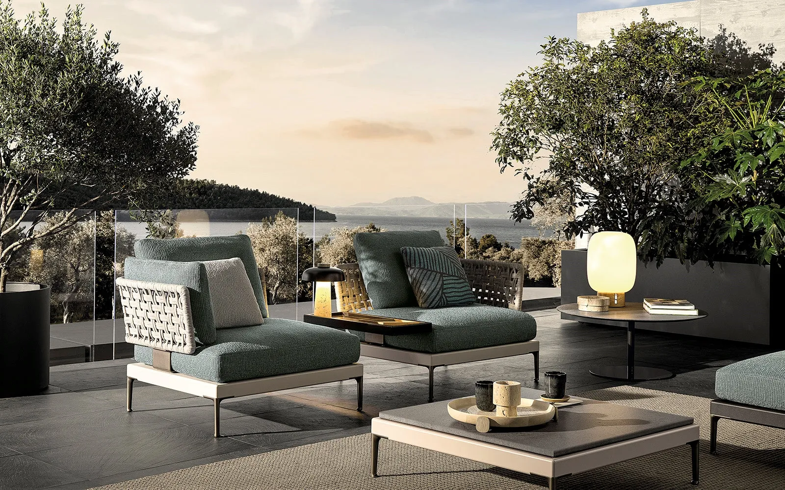 Minotti Patio Outdoor Lounge Chair