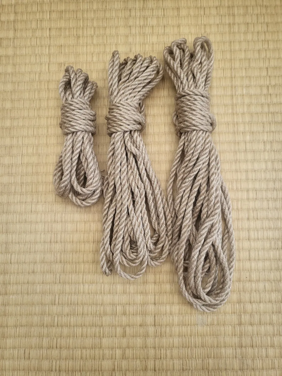 Natural- Fully treated jute shibari rope