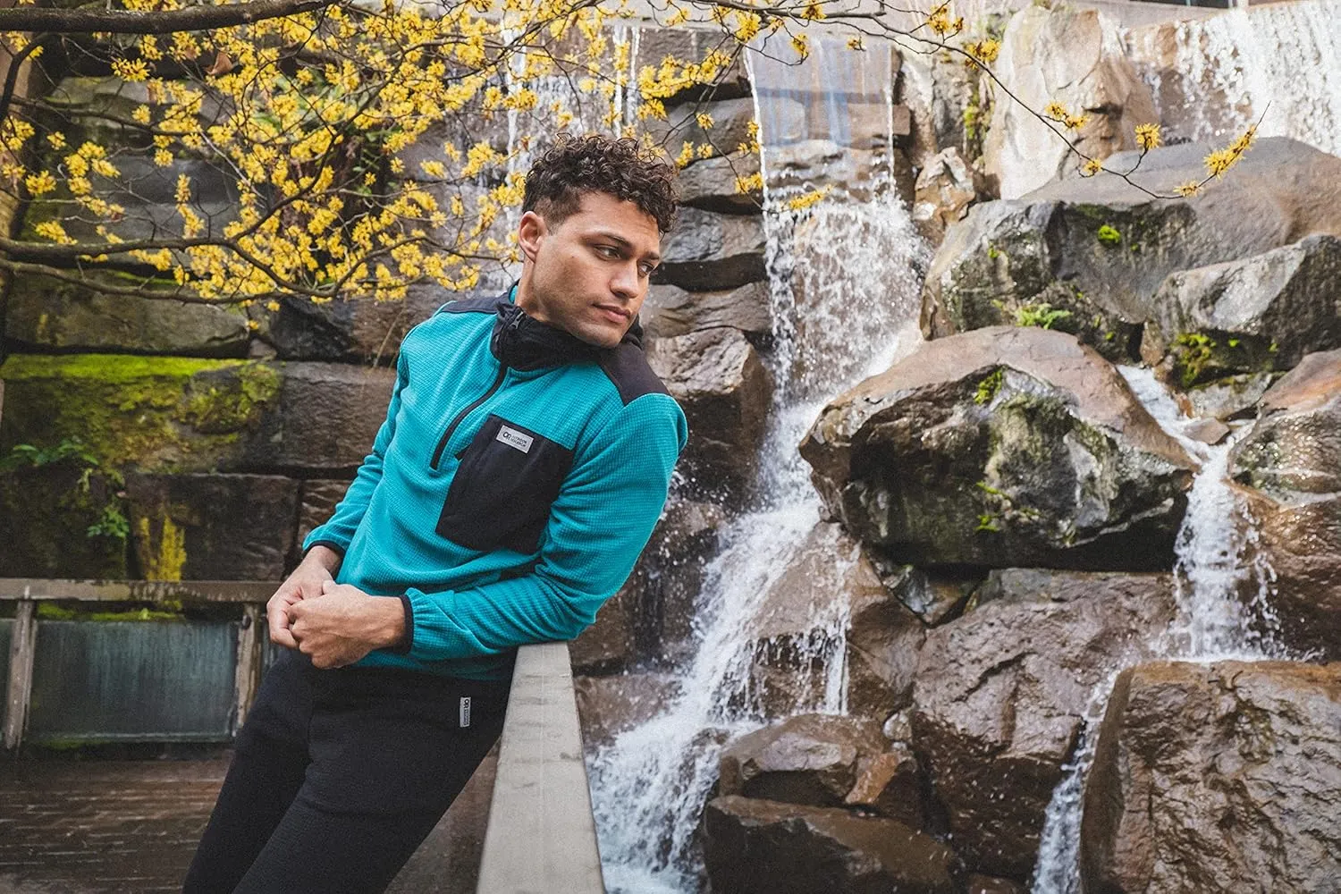 Outdoor Research mens Men Hoodie