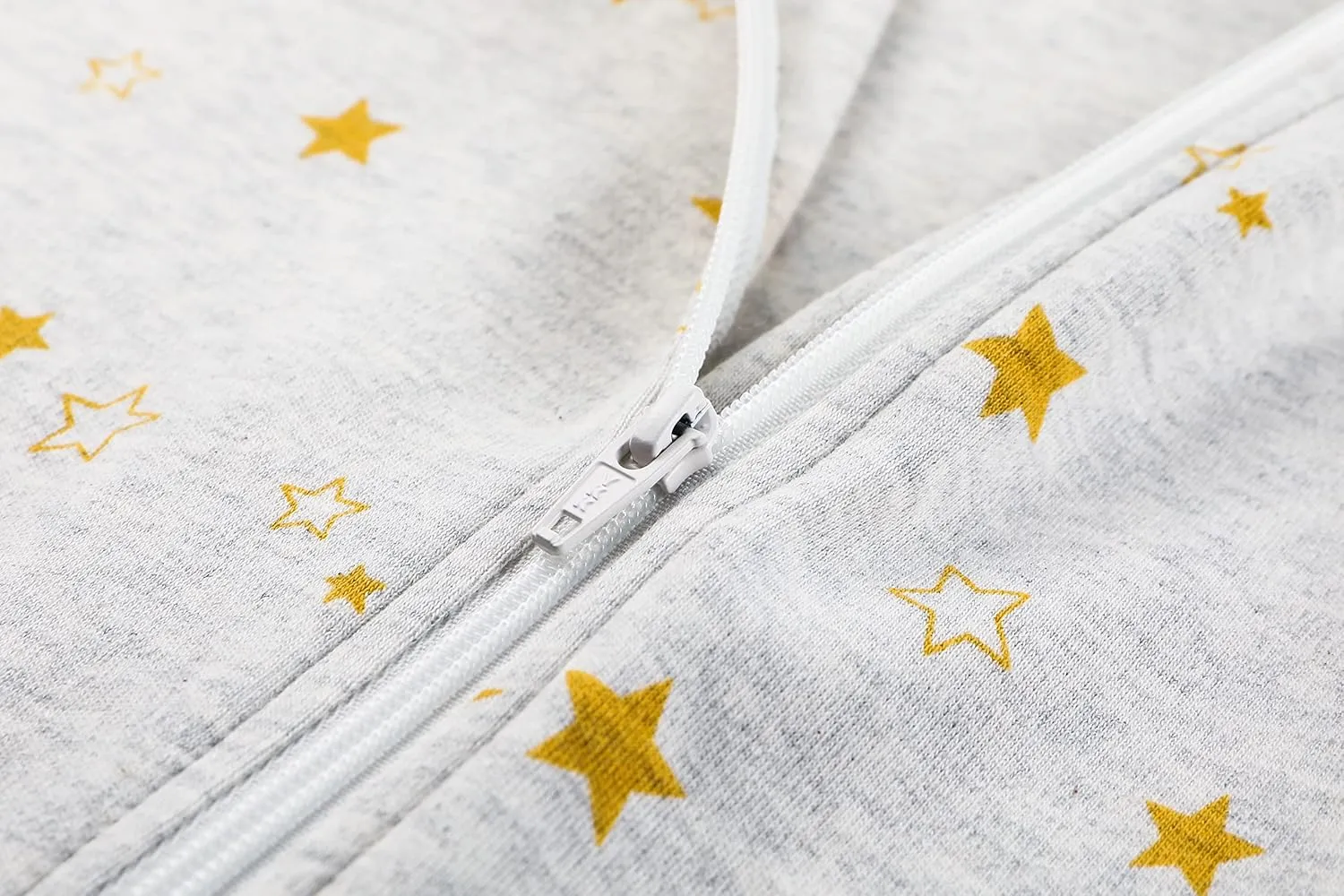 Owlivia Baby Organic Cotton 0.5tog Wearable Blanket - Light Sleeping Bag with 2-Way Zipper, Boys Girls Swaddle Transition Sleep Sack(0.5tog Golden Star, 12-18 Months)