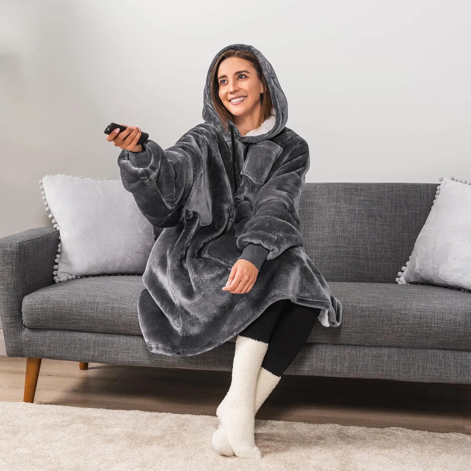 PAVILIA Blanket Hoodie for Women, Sherpa Wearable Blanket Men, Cozy Oversized Sweatshirt Blanket, Hooded Blanket Sweater