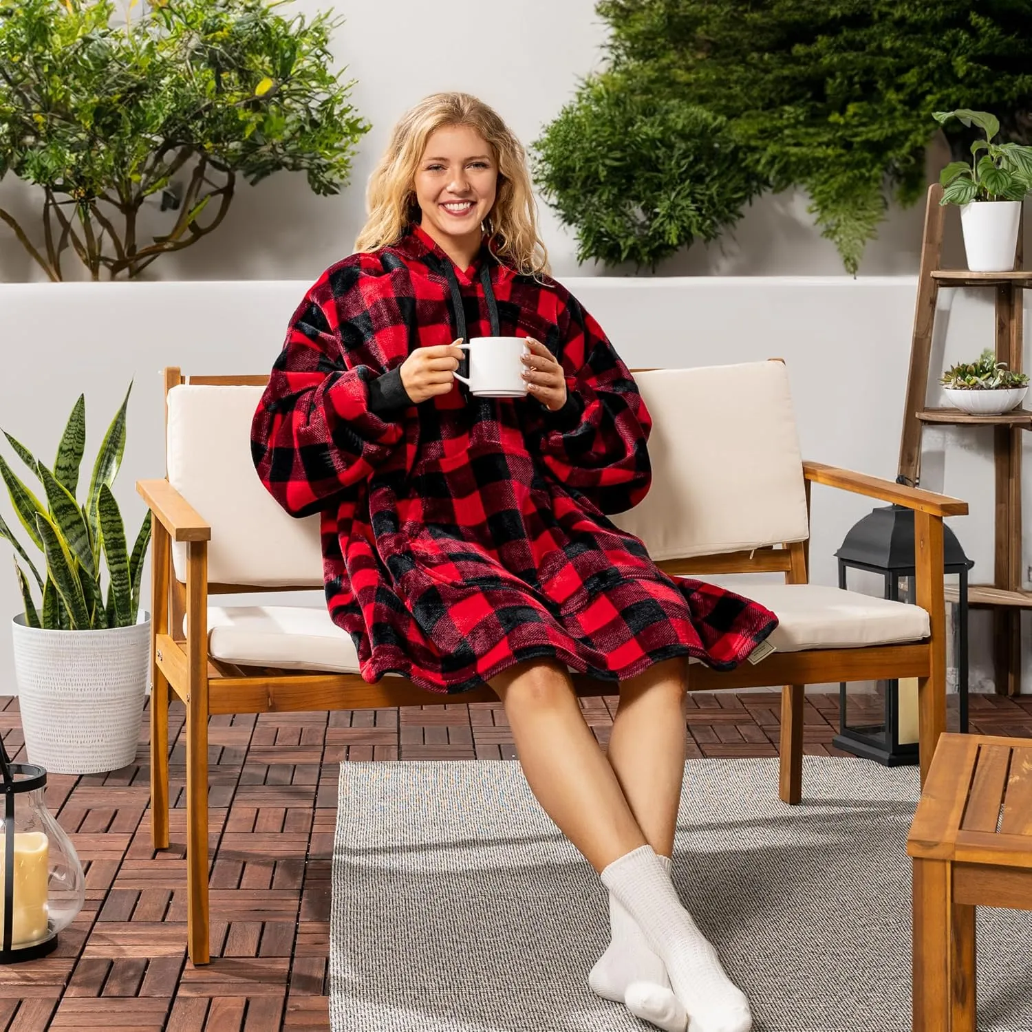 PAVILIA Blanket Hoodie for Women, Sherpa Wearable Blanket Men, Cozy Oversized Sweatshirt Blanket, Hooded Blanket Sweater