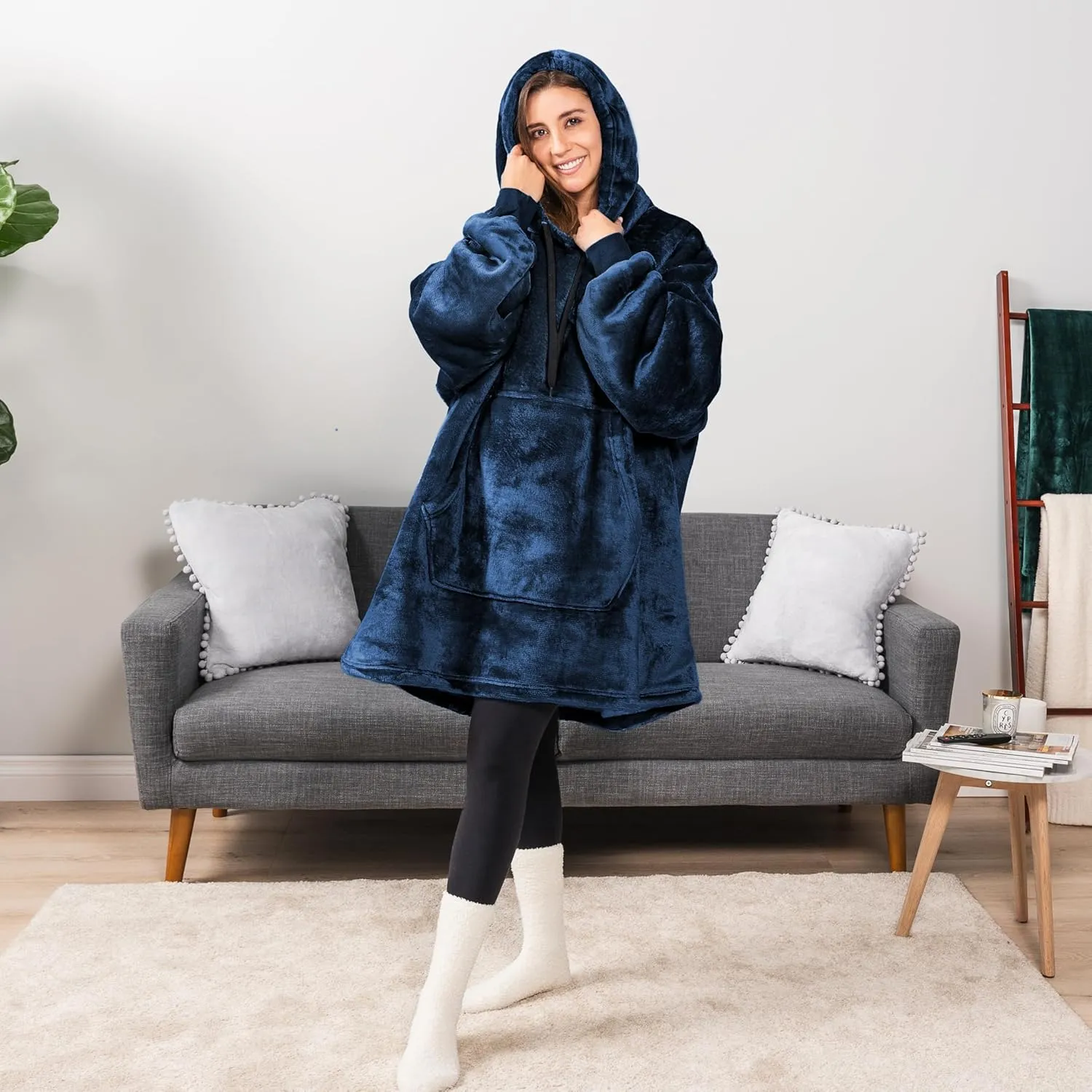 PAVILIA Blanket Hoodie for Women, Sherpa Wearable Blanket Men, Cozy Oversized Sweatshirt Blanket, Hooded Blanket Sweater