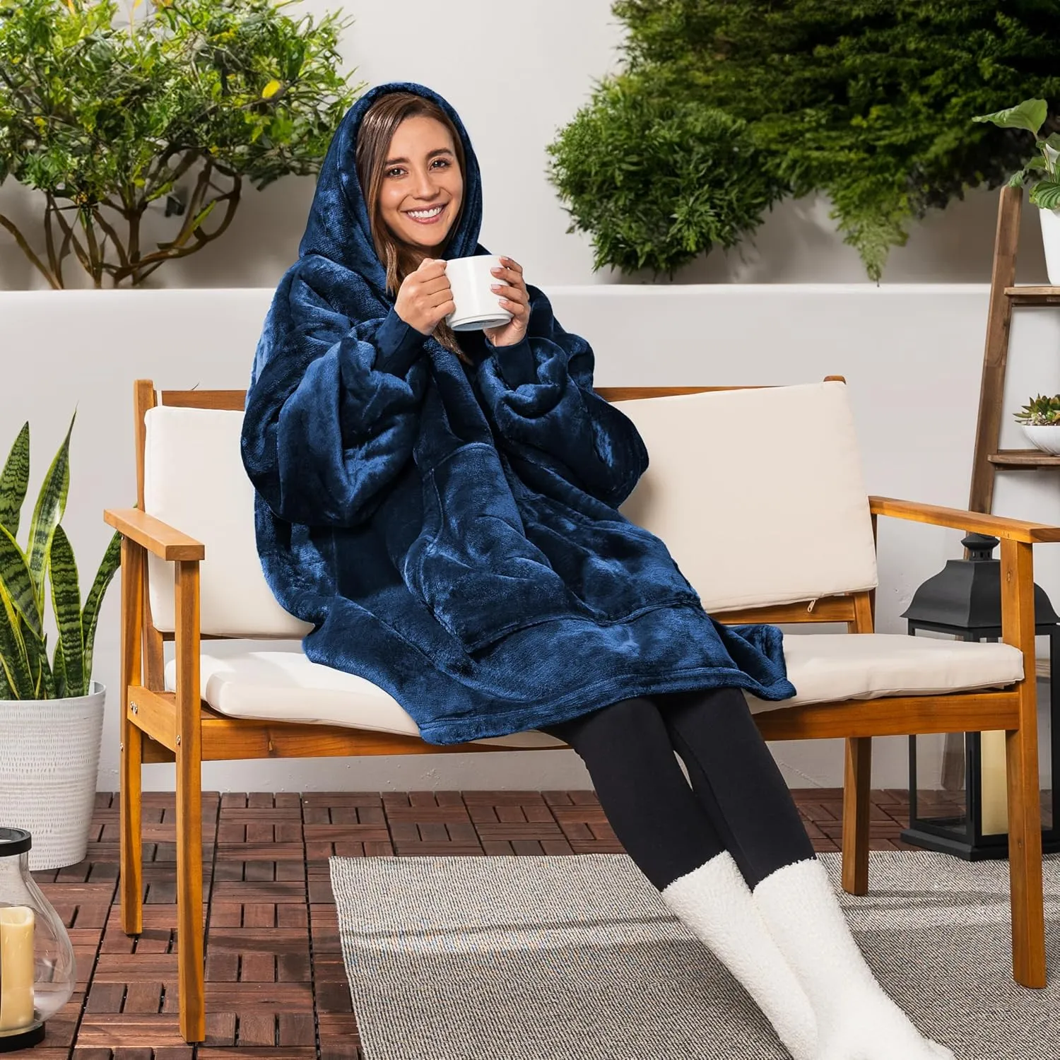 PAVILIA Blanket Hoodie for Women, Sherpa Wearable Blanket Men, Cozy Oversized Sweatshirt Blanket, Hooded Blanket Sweater