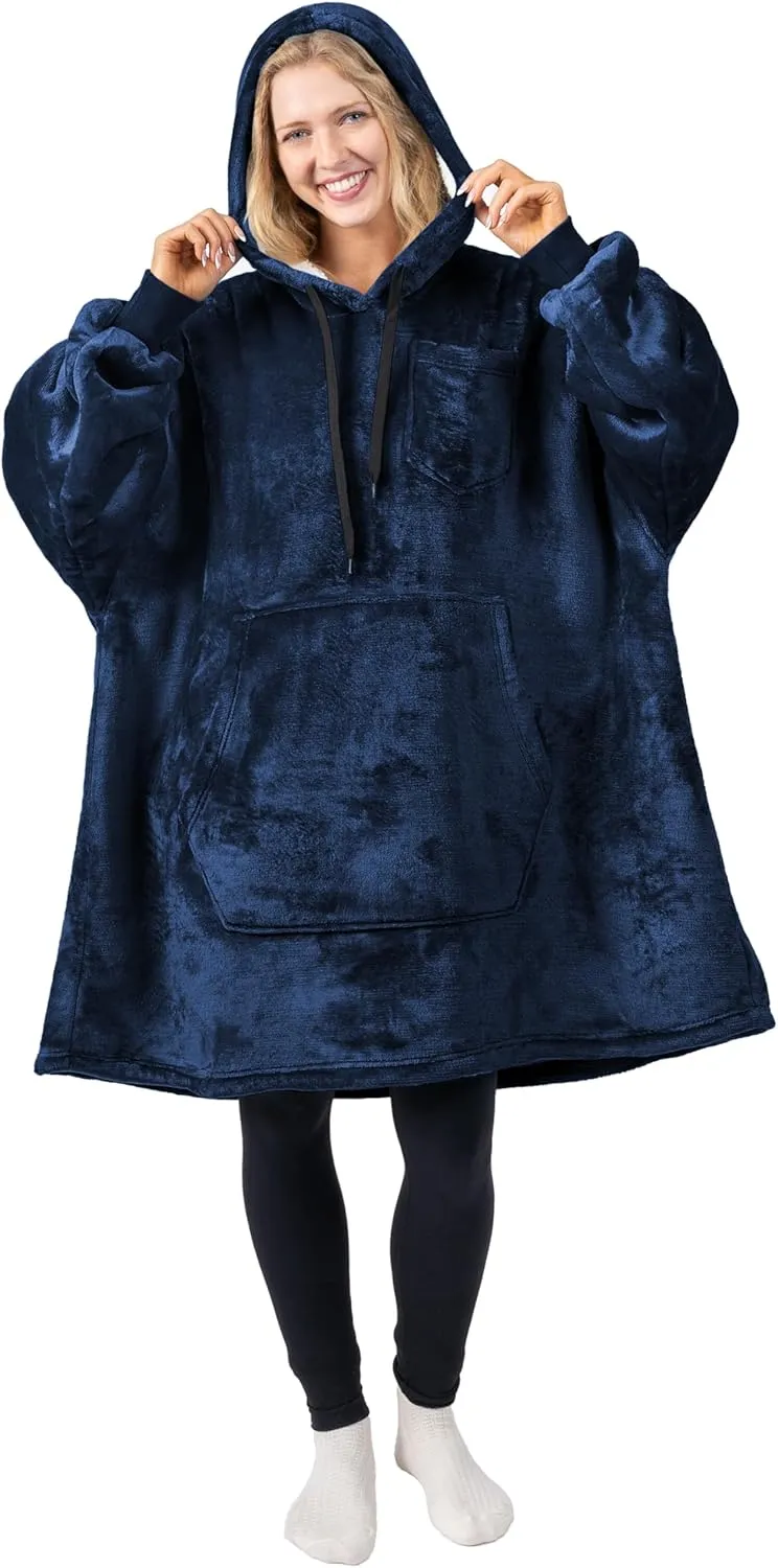 PAVILIA Blanket Hoodie for Women, Sherpa Wearable Blanket Men, Cozy Oversized Sweatshirt Blanket, Hooded Blanket Sweater