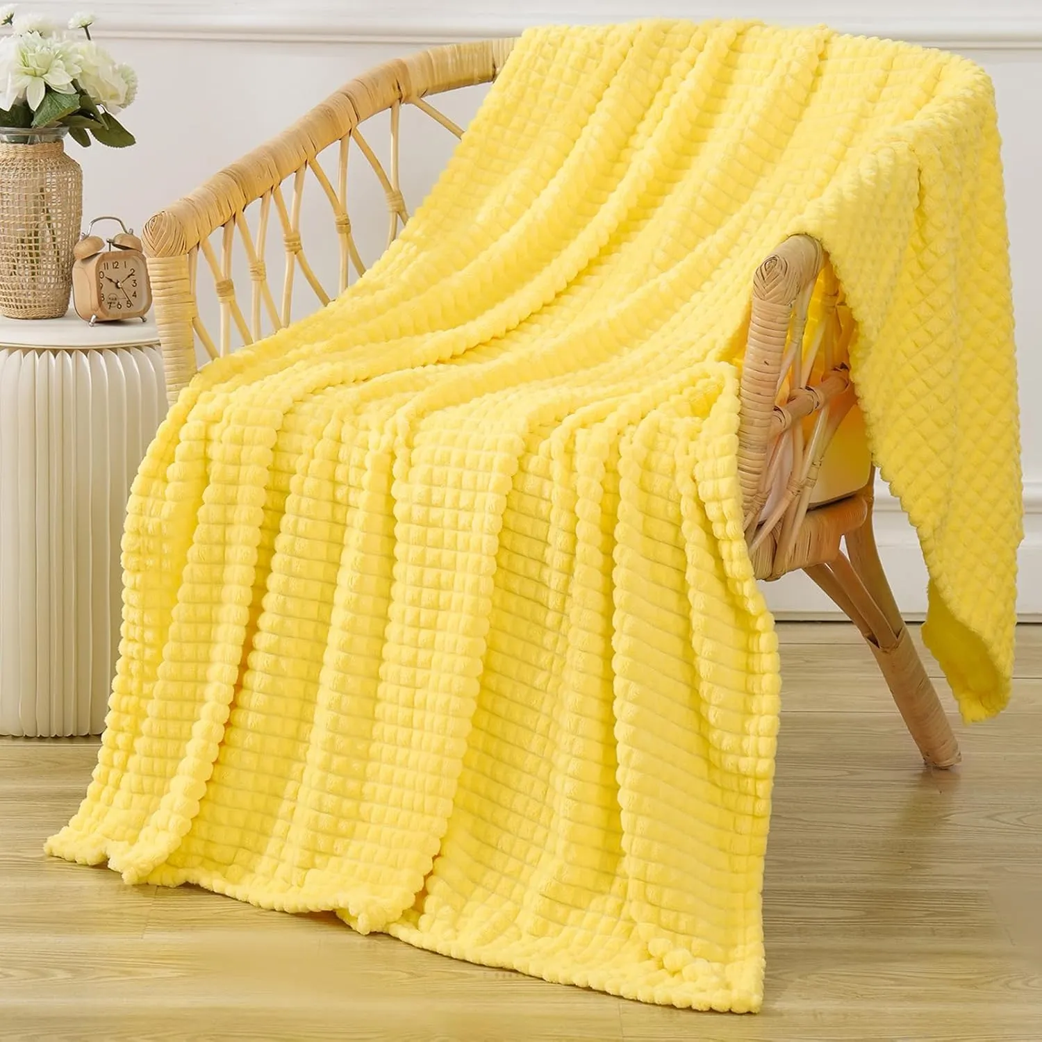 Puncuntex Flannel Fleece Throw Blanket Bright Yellow 60"×80",Super Soft Plush Cozy Blanket with Square Grid Design Luxury for Couch Sofa Chair