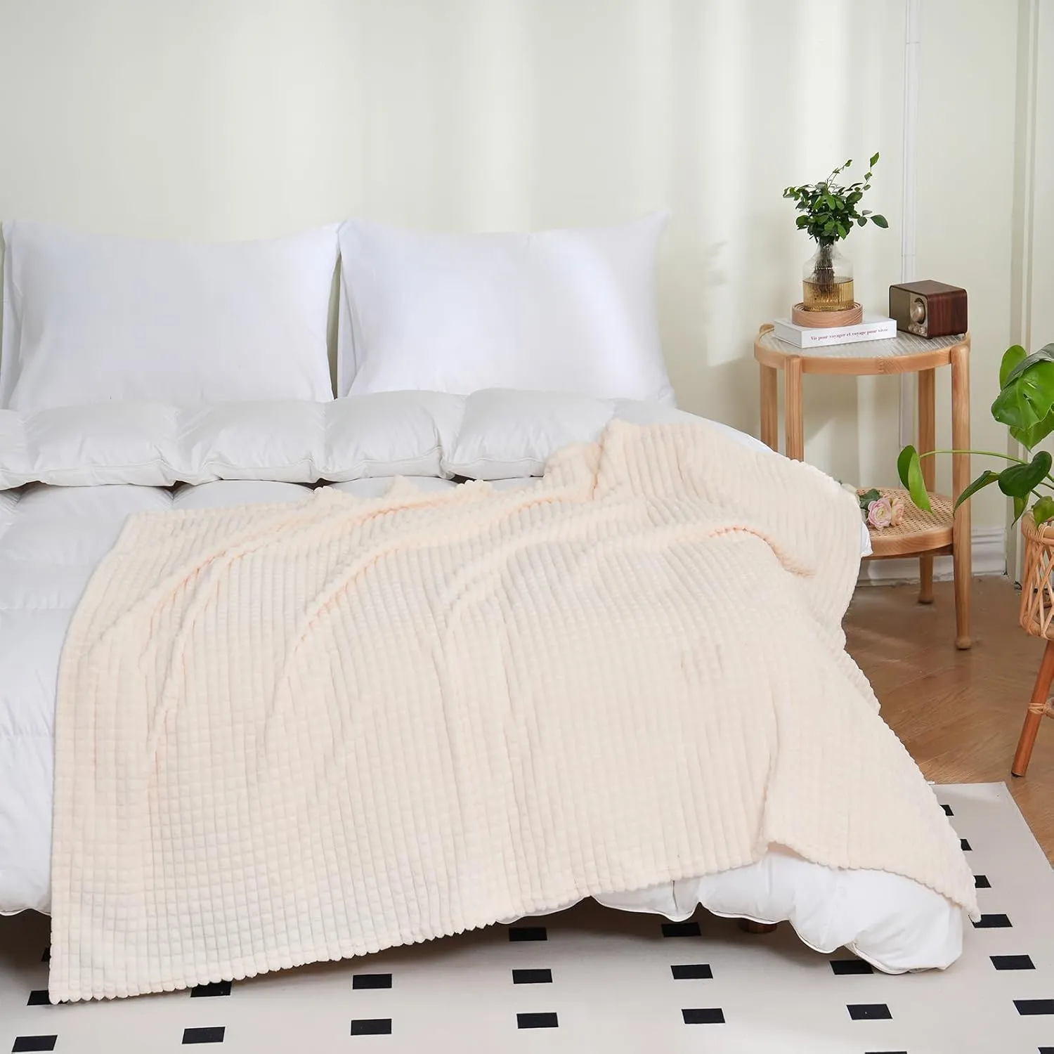 Puncuntex Flannel Fleece Throw Blanket Cream White 60"×80",Super Soft Plush Cozy Blanket with Square Grid Design Luxury for Couch Sofa Chair