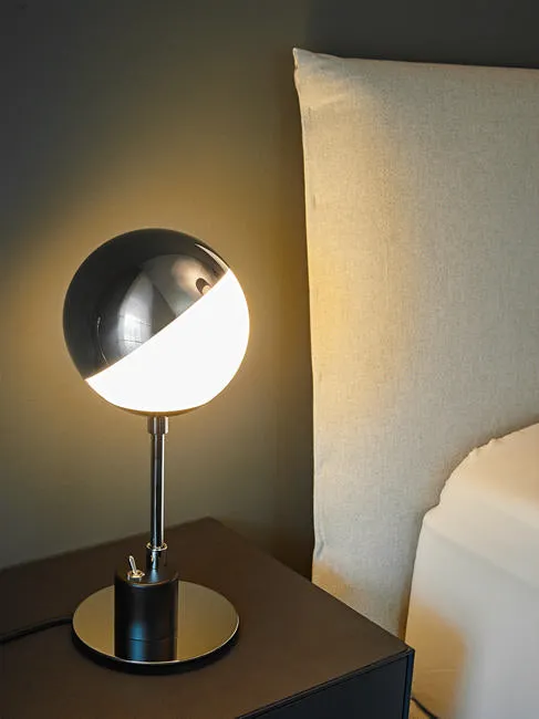 SF 28 Bauhaus Table Lamp by TECNOLUMEN