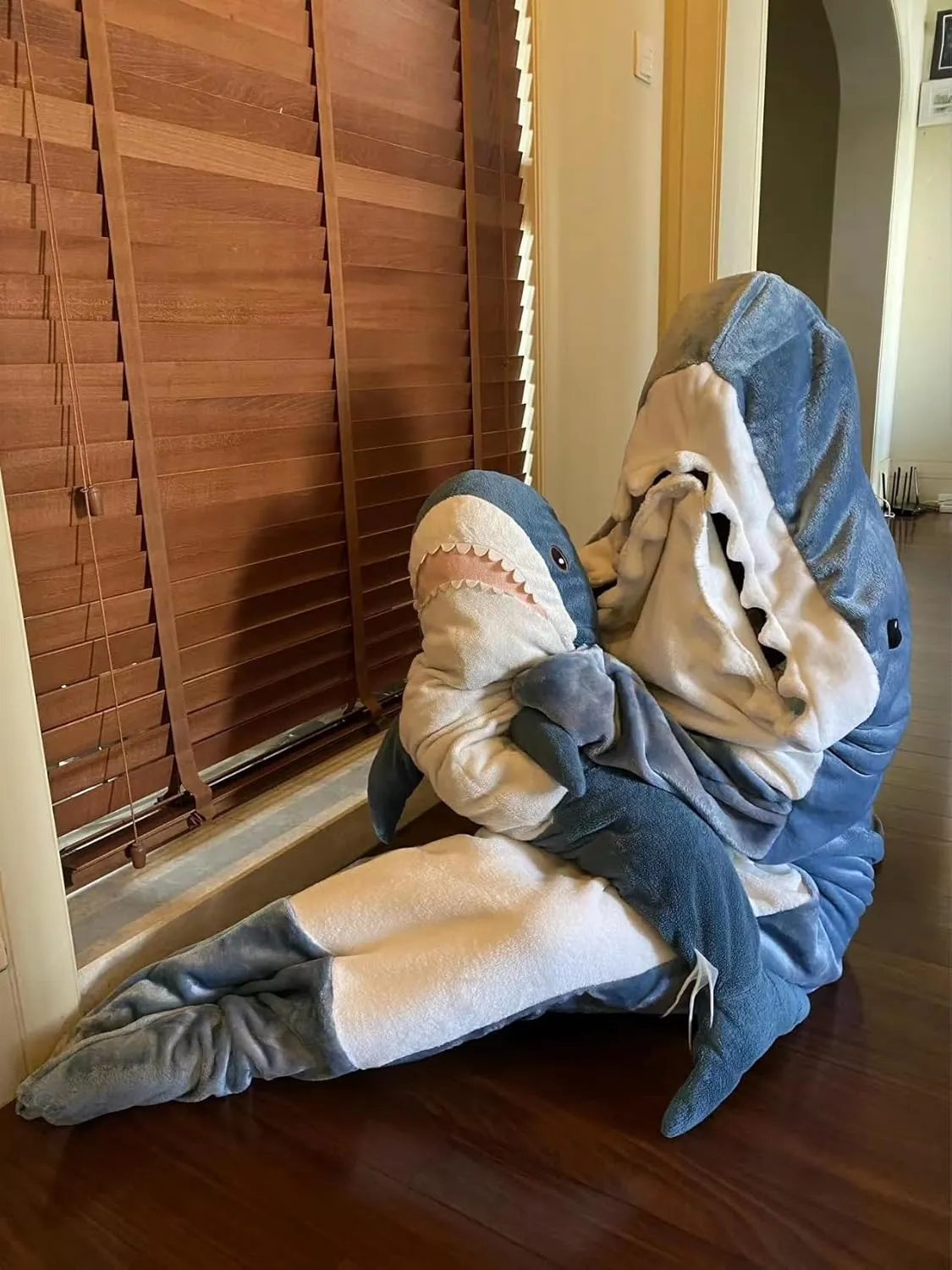 Wearable Shark Blanket Hoodie Onesie, Blanket Shark Hoodie Soft Shark Onesie Hoodie, Wearable Shark Sleeping Bag for Adult