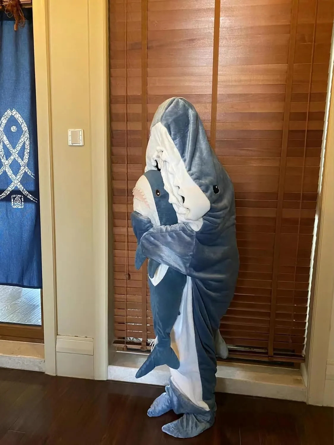 Wearable Shark Blanket Hoodie Onesie, Blanket Shark Hoodie Soft Shark Onesie Hoodie, Wearable Shark Sleeping Bag for Adult