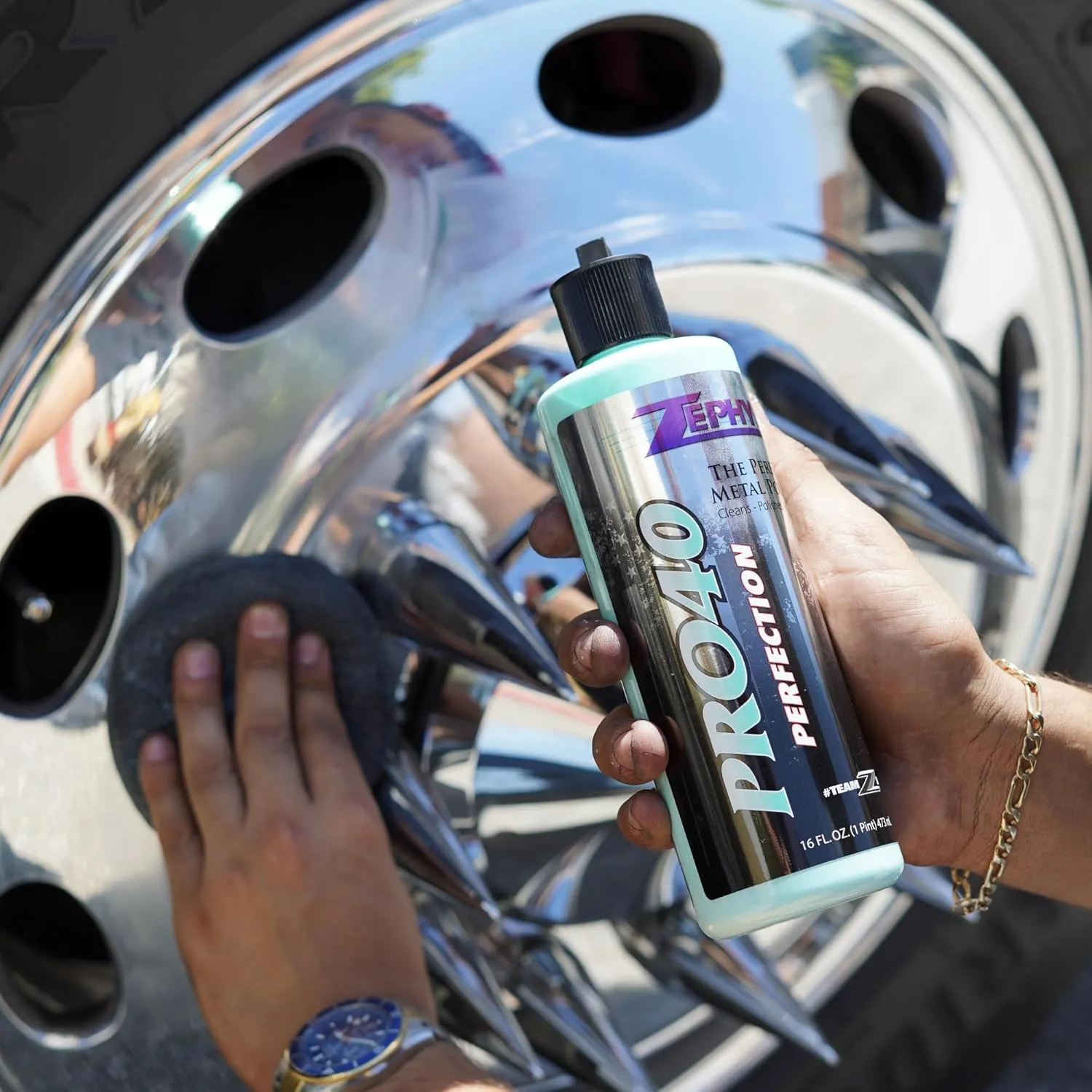 Zephyr Pro-40 The Perfect Metal Polish. for Chrome, Stainless Steel, Aluminum, Brass, Copper, Silver and Magnesium. Made in U.S.A. (32oz)